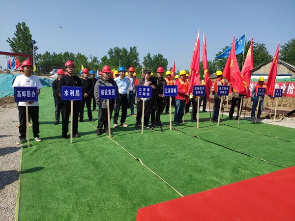 水建公司組織開展防洪抗旱應急演練(3)_副本.jpg